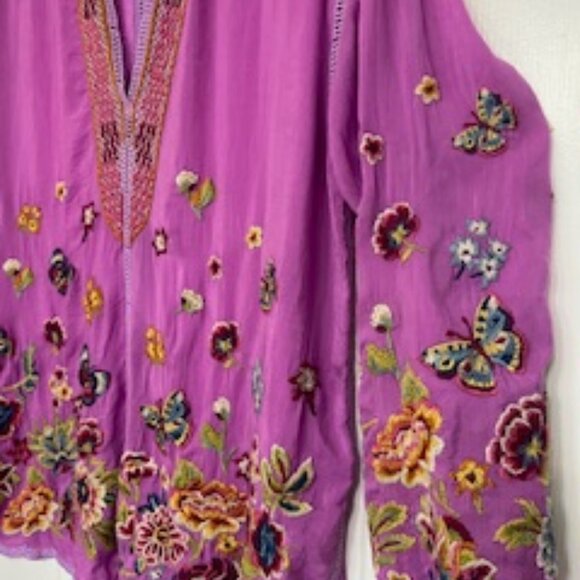 Johnny Was Stunning Embroidered Top Sz MED Purple - Picture 4 of 13